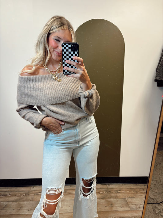 Sara Off Shoulder Sweater (Taupe)